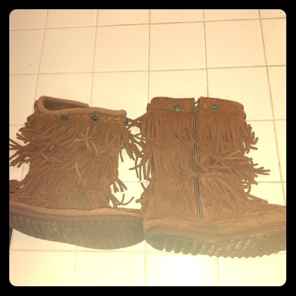 Girls Original Minnetonka Mid Rise Moccasins